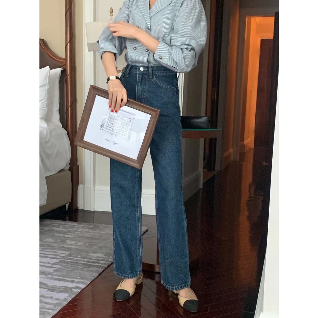 Quần jeans dáng suông màu xanh đậm