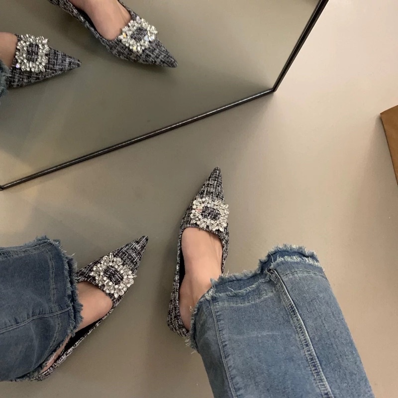 Giày mũi nhọn chất liệu tweed đính logo đá hàng thiết kế kiểu Hàn Quốc mẫu mới 2023