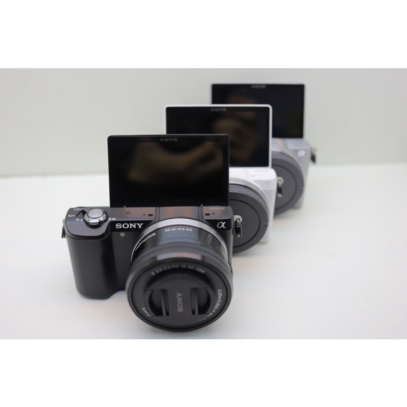 Máy ảnh Không gương lật Nhỏ nhẹ Sony A5000+Ống kính Màn hình LCD Lật 180 độ,Hỗ trợ WIFI