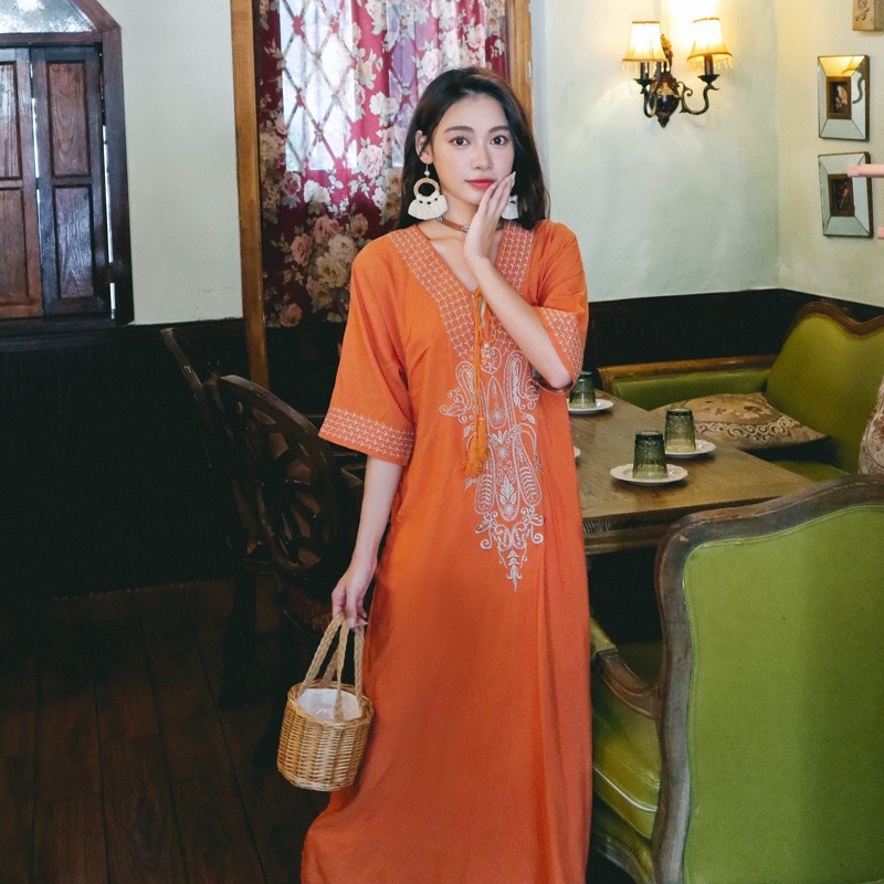 Váy Cam Thêu Trước Vintage