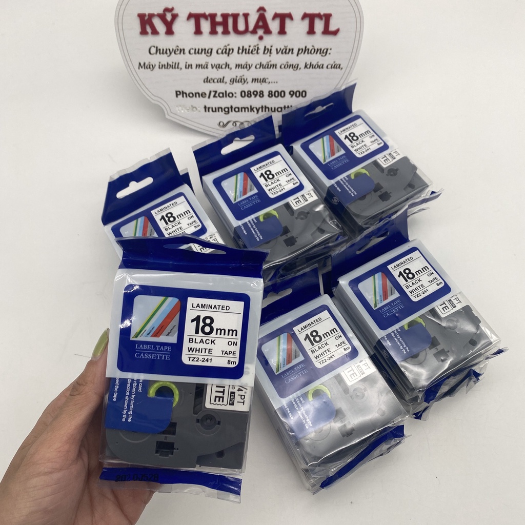 Cuộn băng nhãn 18mm TZ2-241 chữ đen nền trắng cho máy in Brother P-Touch