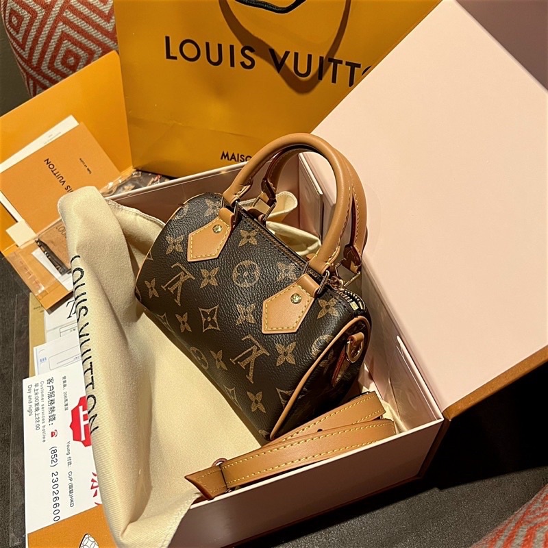 Trống đeo chéo, xách tay trần chữ thời trang kèm khăn size 20