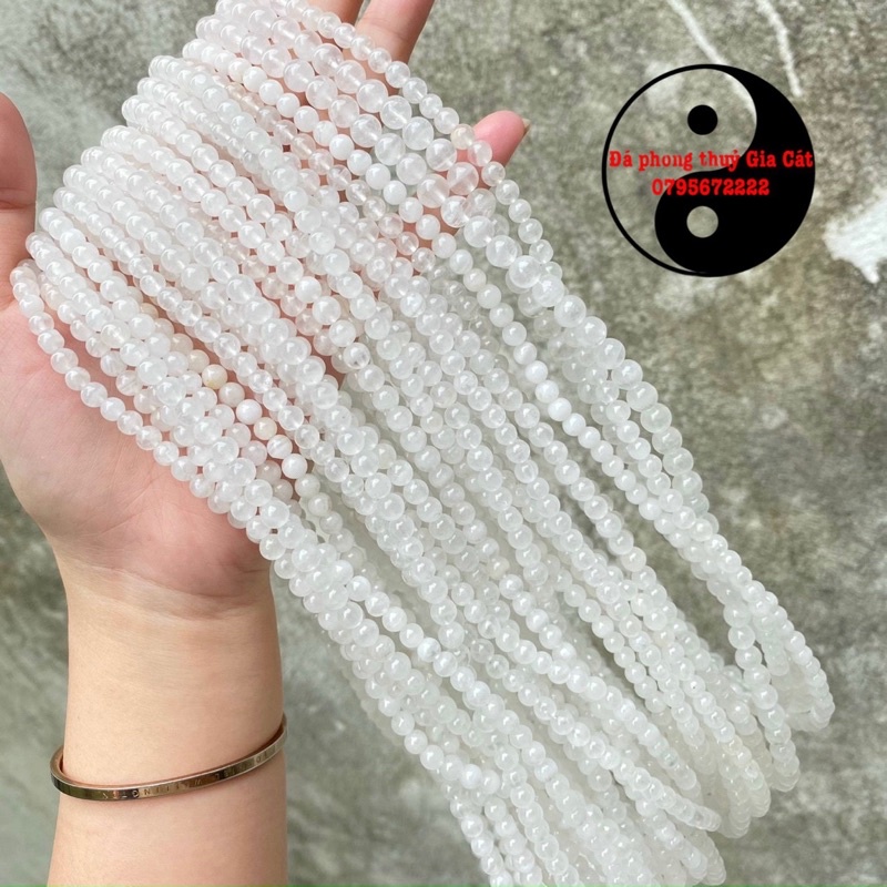 Vòng tay đá thach anh trắng ưu linh 6 li vân mây kín vân đẹp kiểm định