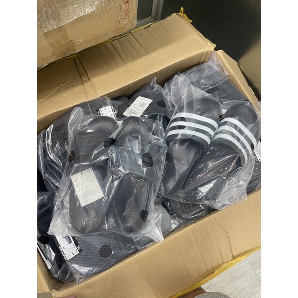 Dép đúc Adidas Aqua sọc đen