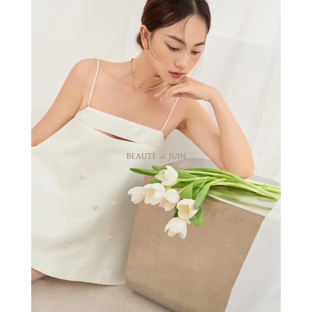 Thanh lý/Pass Áo hai dây tùng xoè đính hạt ngọc | COLIN  | Xem thêm ở mô tả