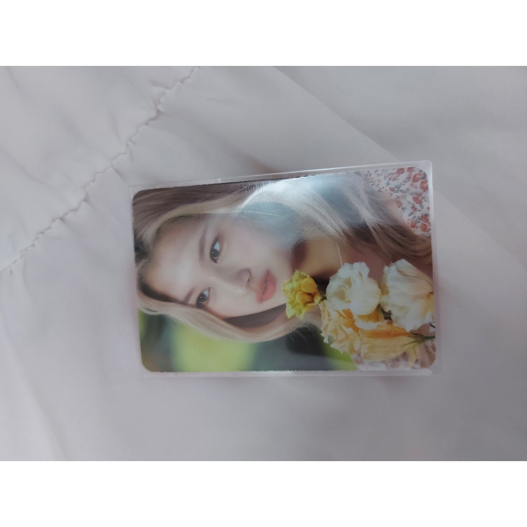 Card bo góc Sana Twice