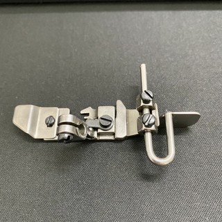 Chân vịt diễu máy vắt sổ 4 chỉ