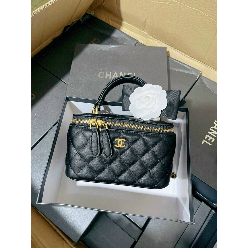 Túi xách cốp hoa trà trần trám đeo chéo dáng hộp vuông dây da phối xích Full box size 20cm