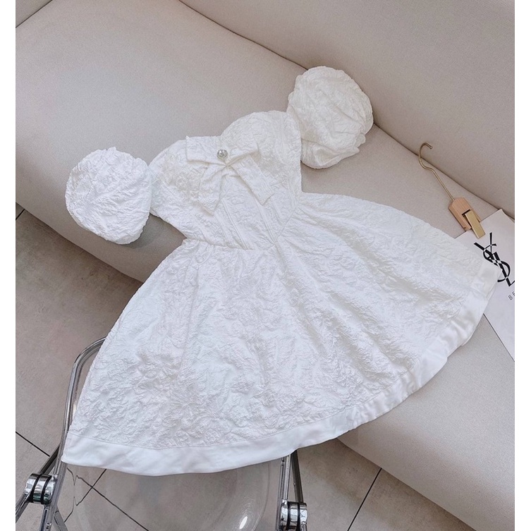 ĐẦM TRẮNG XỐP BẸT VAI NƠ NGỰC _ D341 | BigBuy360 - bigbuy360.vn