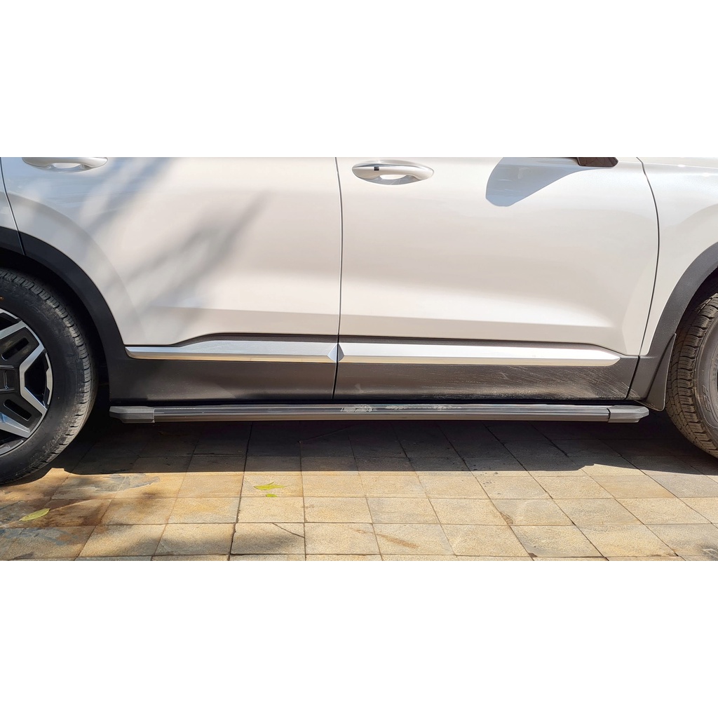 Bậc lên xuống, bệ bước chân HYUNDAI SANTAFE. Mẫu nhôm đúc X8