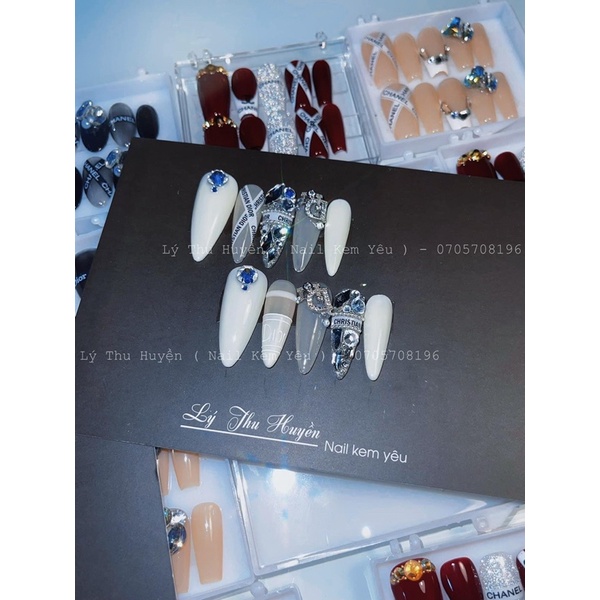 Nailbox thiết kế đính full đá phối charm dior