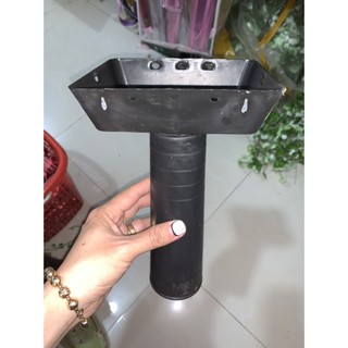 CỐT  PHỄU NHỰA DÙNG BÓ HOA