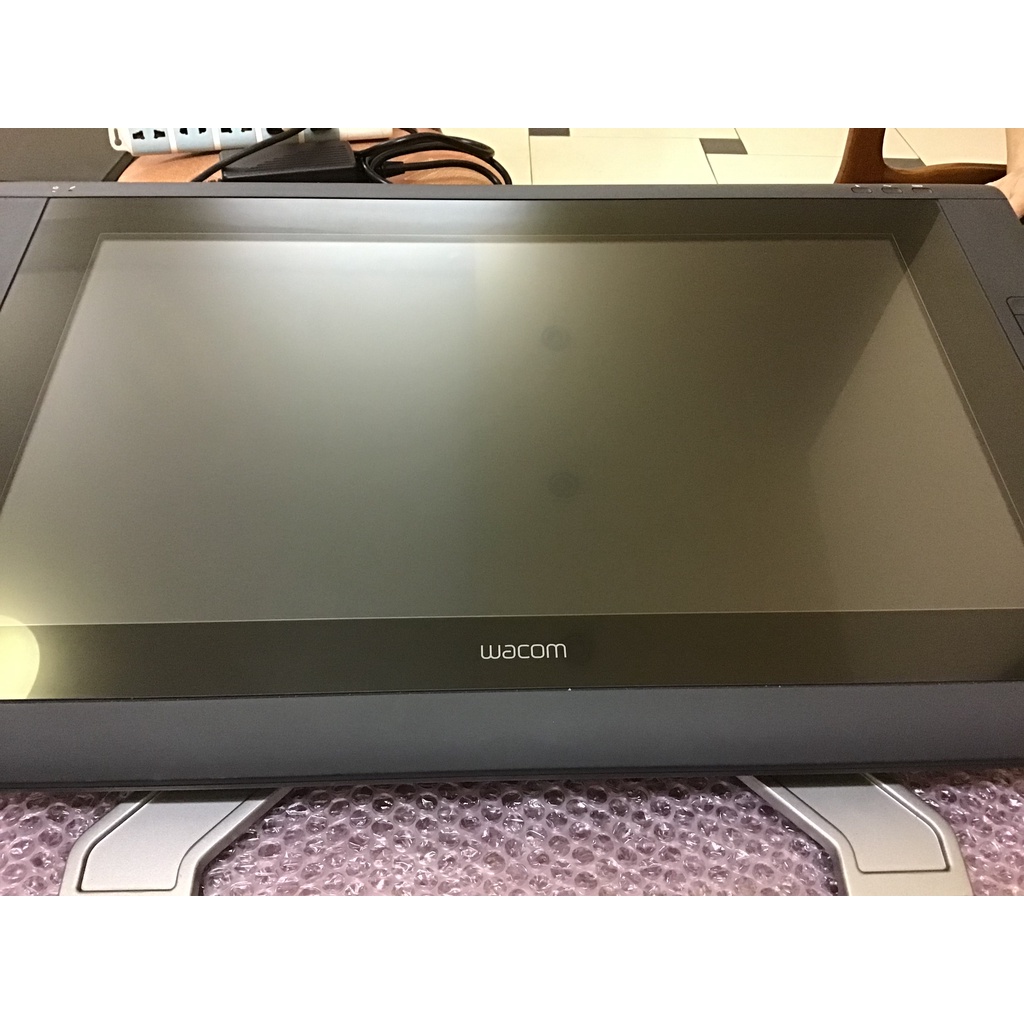 Bảng vẽ wacom cintiq 22 dtk-2200