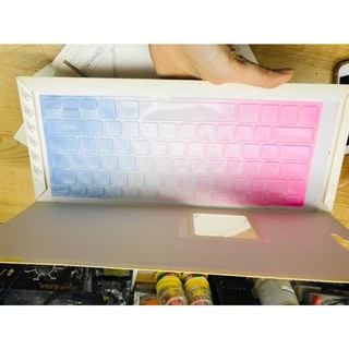 Tấm phủ bàn phím macbook màu