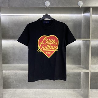 Áo phông LV trái tim đỏ siêu hót, áo thun nam nữ unisex form rộng. Áo thun nam nữ Louis Vuitton trái tim cổ tròn