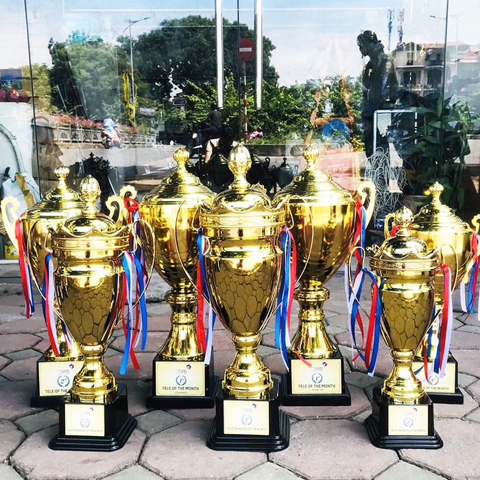 Cúp lưu niệm VN-066G nhiều size ⚡ Cup vinh danh - quà trao giải thể thao - cúp kim loại - kỷ niệm chương pha lê giá tốt