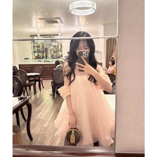 ĐẦM HỒNG CỔ YẾM RỚT TAY NƠ NGỰC