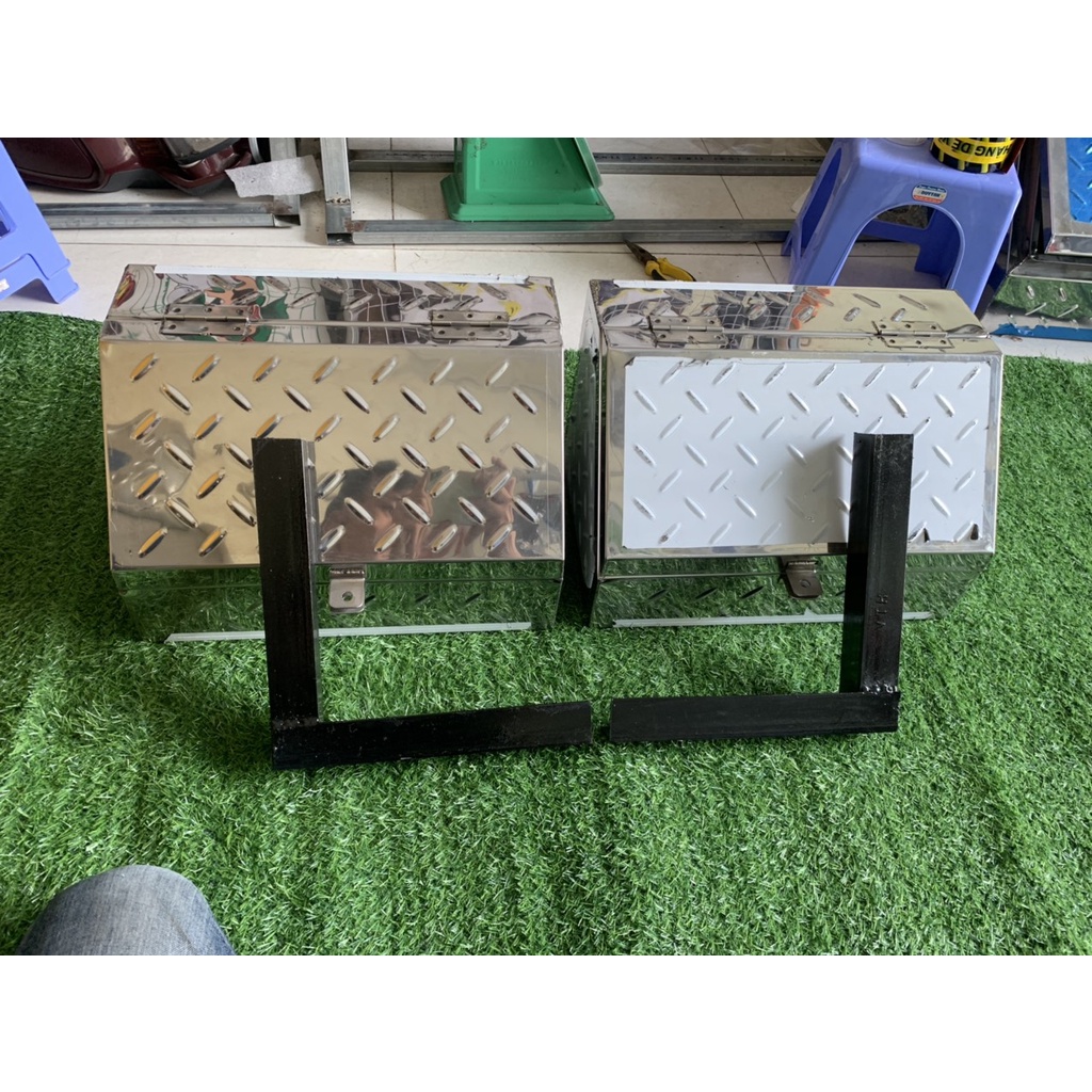 thùng đựng đồ 40x25x25 cho xe tải nhỏ , xe ba gác inox dày 1li2 có bass gắn đầy đủ