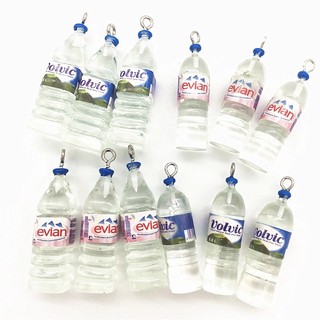 Charm chai nước suối