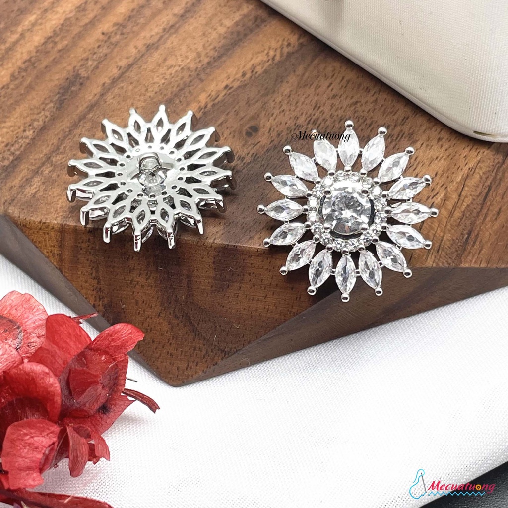Khuy nút cúc hình hoa đồng tiền bằng đồng đính đá Zircon làm thủ công bằng tay dùng trang trí váy áo đầm các loại