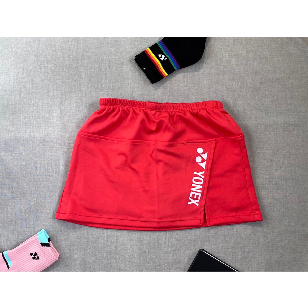 Váy CẦU LÔNG, váy thể thao Yonex đỏ, thoáng mát, co giãn 4 chiều, có quần bảo hộ bên trong
