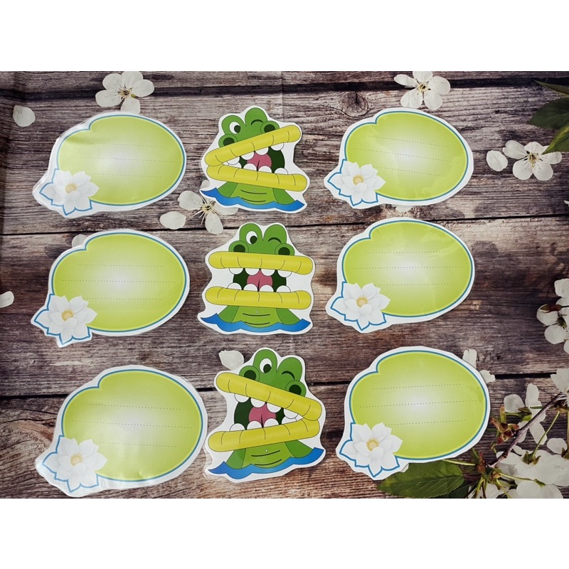 Cá sấu,lá sen học dấu