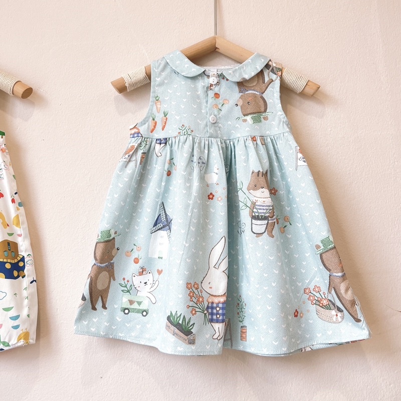 Váy bé gái (8-26kg) Váy cổ sen hoạ tiết THỎ XANH