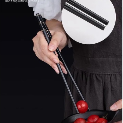 Bộ 10 đôi đũa sợi thủy tinh đầu bọc bạc chống trơn trượt dùng cho nhà hàng, quán ăn, gia đình (Ảnh thật)