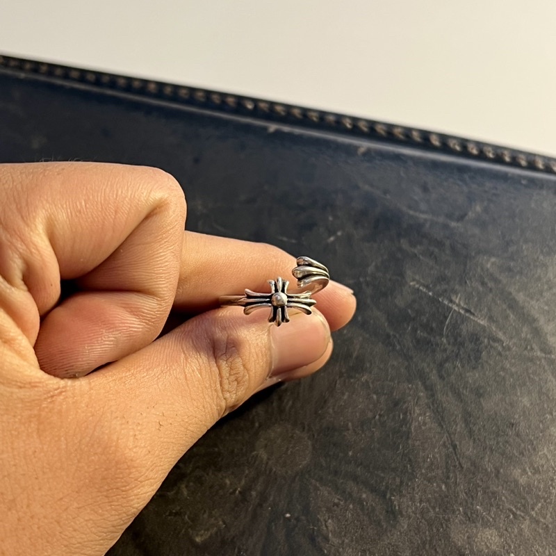 Nhẫn chromehearts