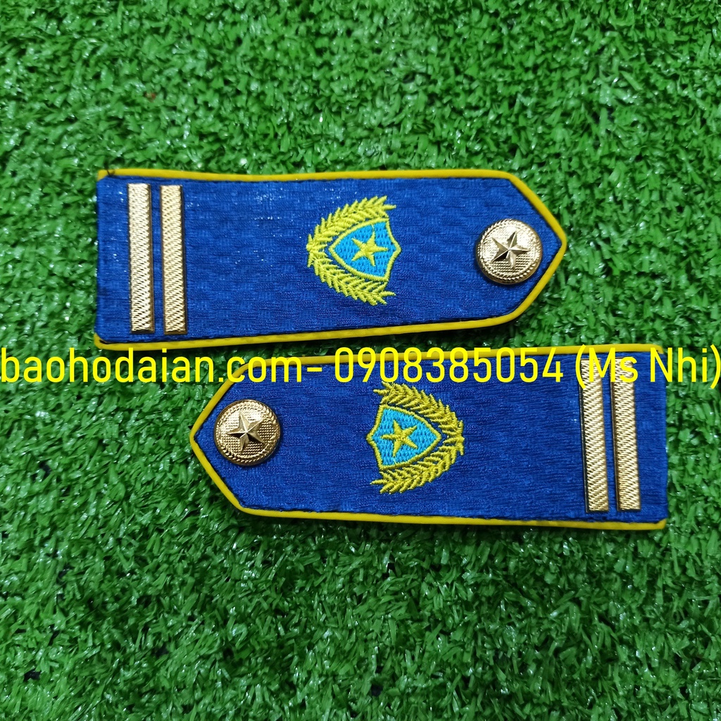 Cầu vai đính kèm quần áo bảo vệ, thêu bông lúa, gạch và sao bằng đồng- hình thật, hàng sẵn