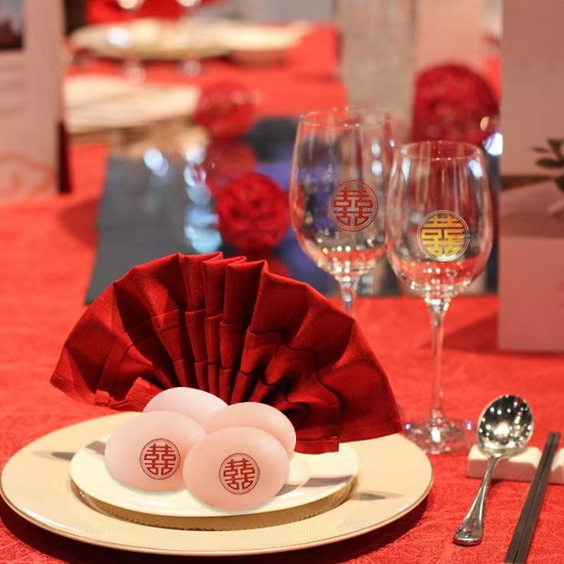 Decal hỷ vuông trang trí vật dụng ,trái cây ngày cưới có sẵn keo có thể dán ly , chén , đĩa ngày