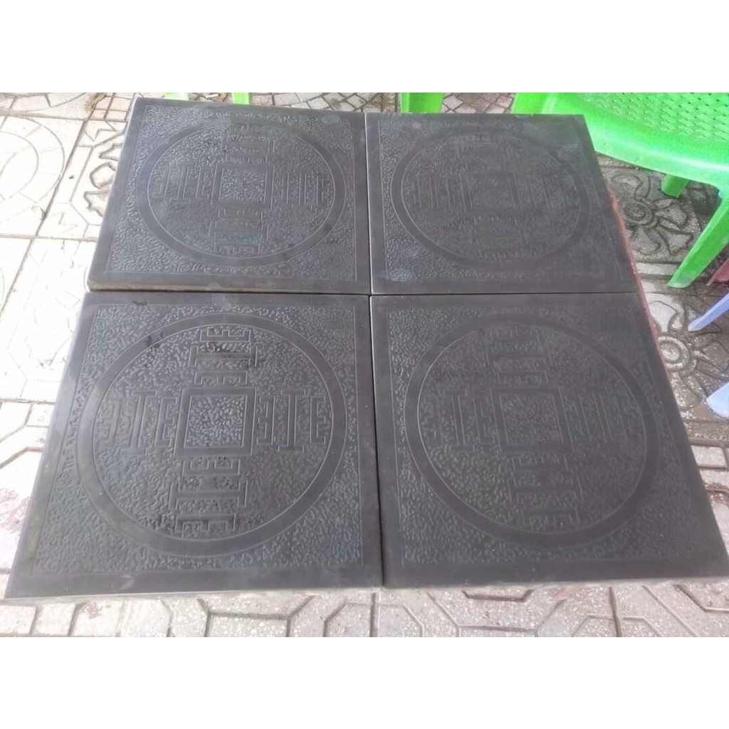 Khuôn gạch bê tông KT30x30x4,5cm họa tiết xu