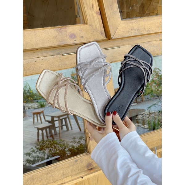 Dép đính đá bảng 4 quai