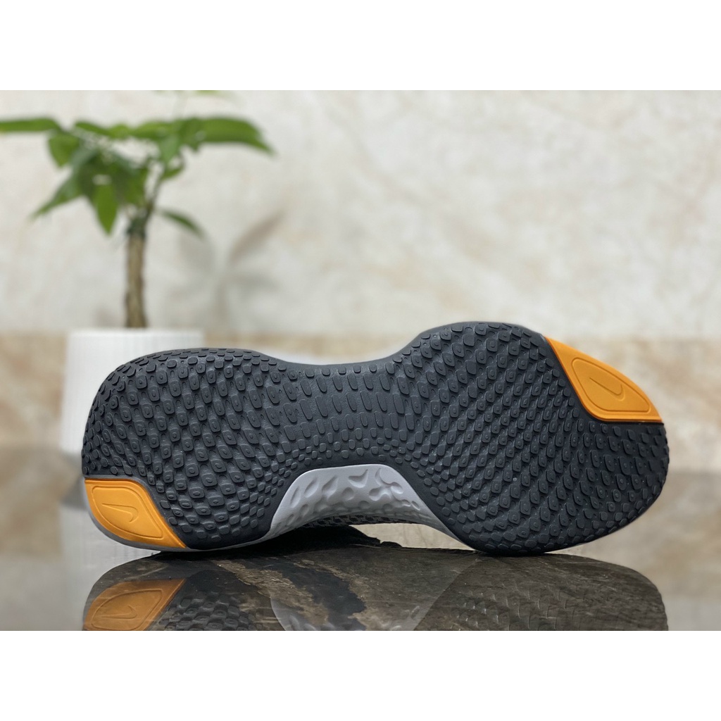 Giầy thể thao Nike Zoom Invincible Run FK2 êm nhẹ, thoáng khí