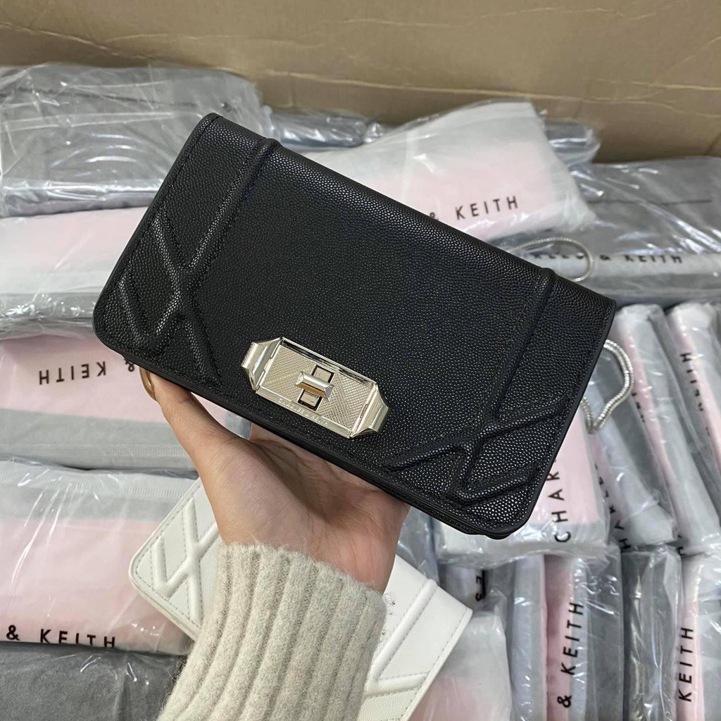 Túi đeo chéo - Túi C.K da gạo dáng dẹt size 18cm 2màu đen-trắng