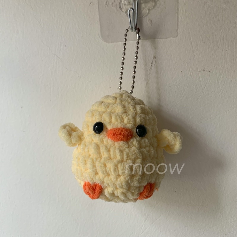 Móc Khoá Gà Con Bằng Len Nhung