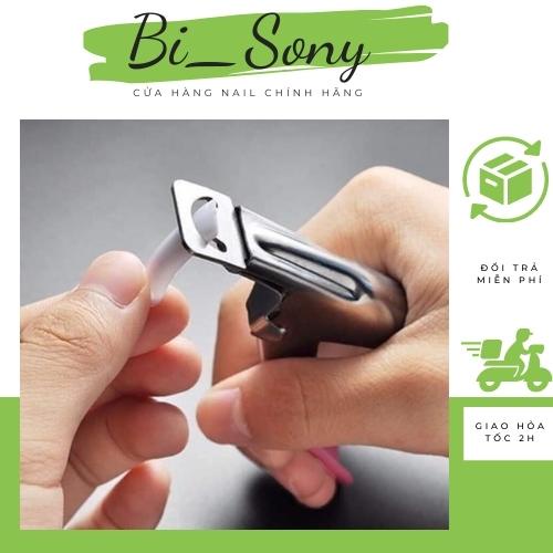 Kềm bấm móng giả