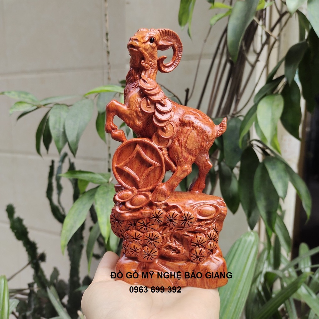 Tượng con dê gỗ hương cao 20 cm
