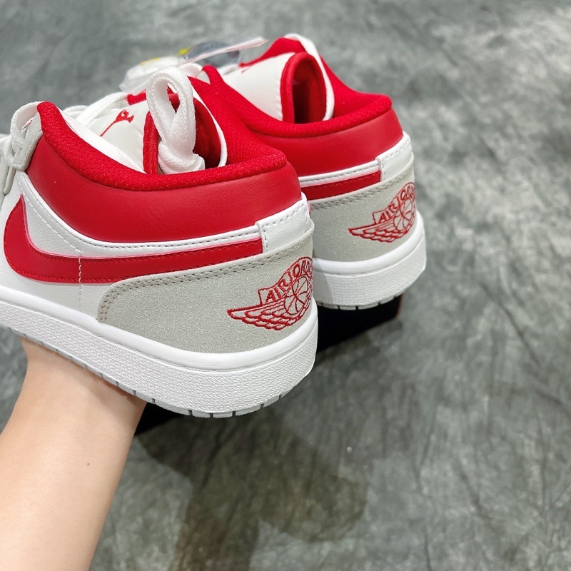 [Tomday] Giày Jordan 1 Low SE Smoke Grey Gym Red