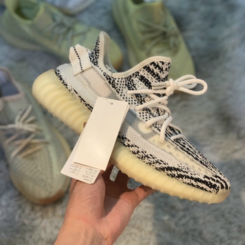 Giày mẫu mới  nhất chuẩn đẹp.