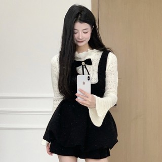 Set váy yếm kèm áo len trắng ren đính nơ tiểu thư set hai món