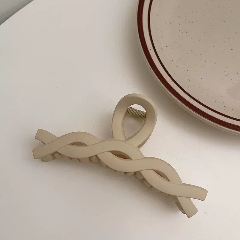 Kẹp Tóc Nhám Màu Nâu Trà Sữa.