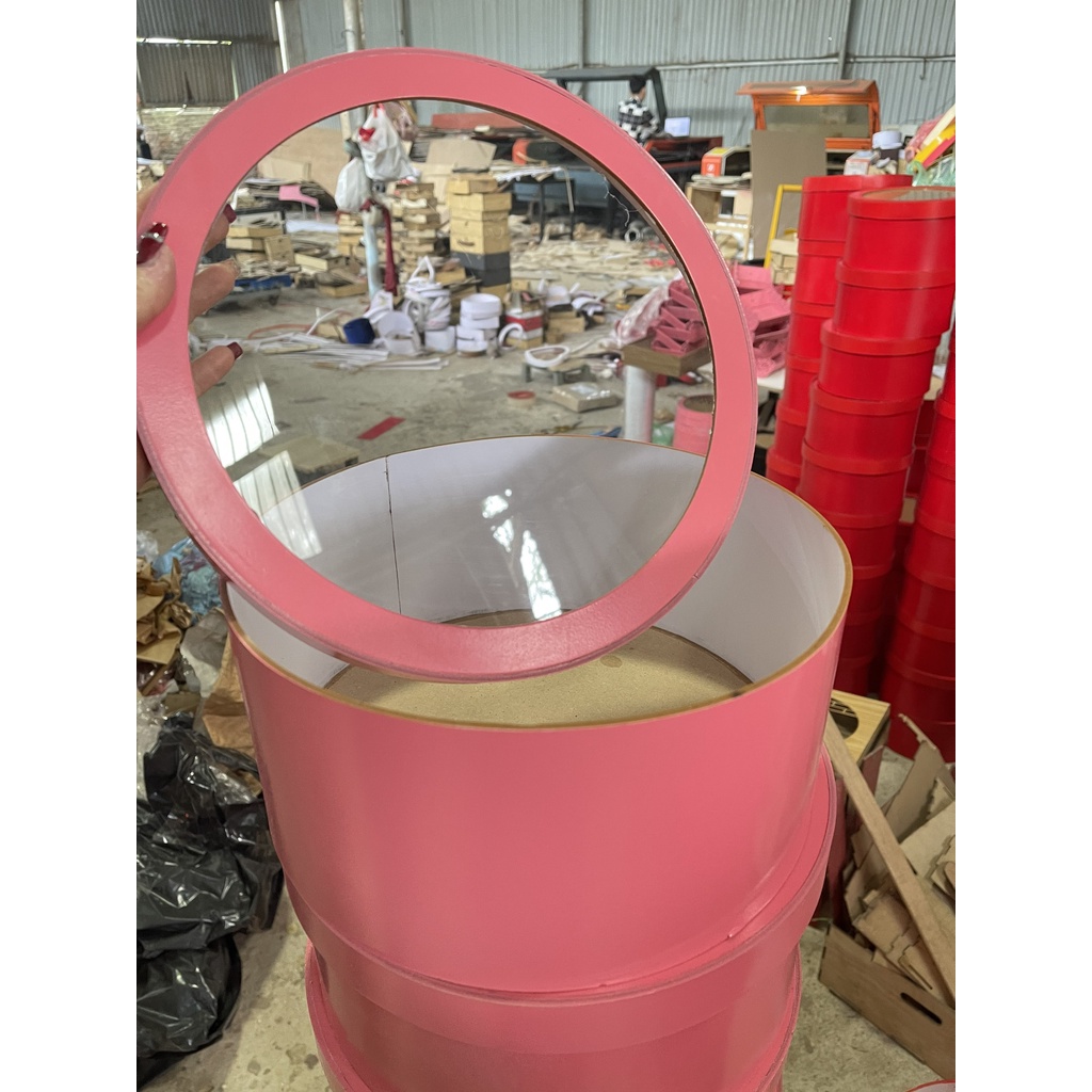 Hộp trụ tròn cắm hoa giá rẻ, các màu hồng, đỏ, đen, không nắp. Sản xuất tại xưởng, sỉ số lượng lớn