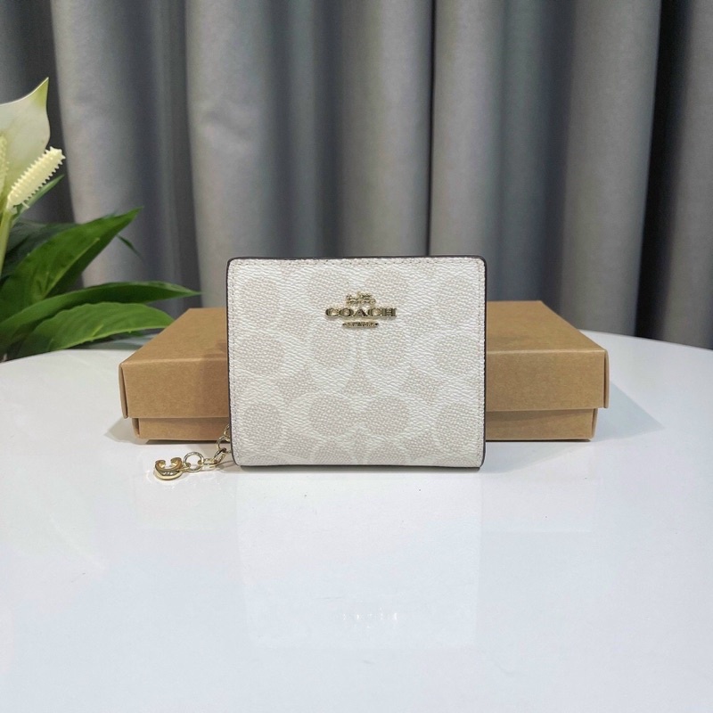 VÍ COACH NGẮN C3309