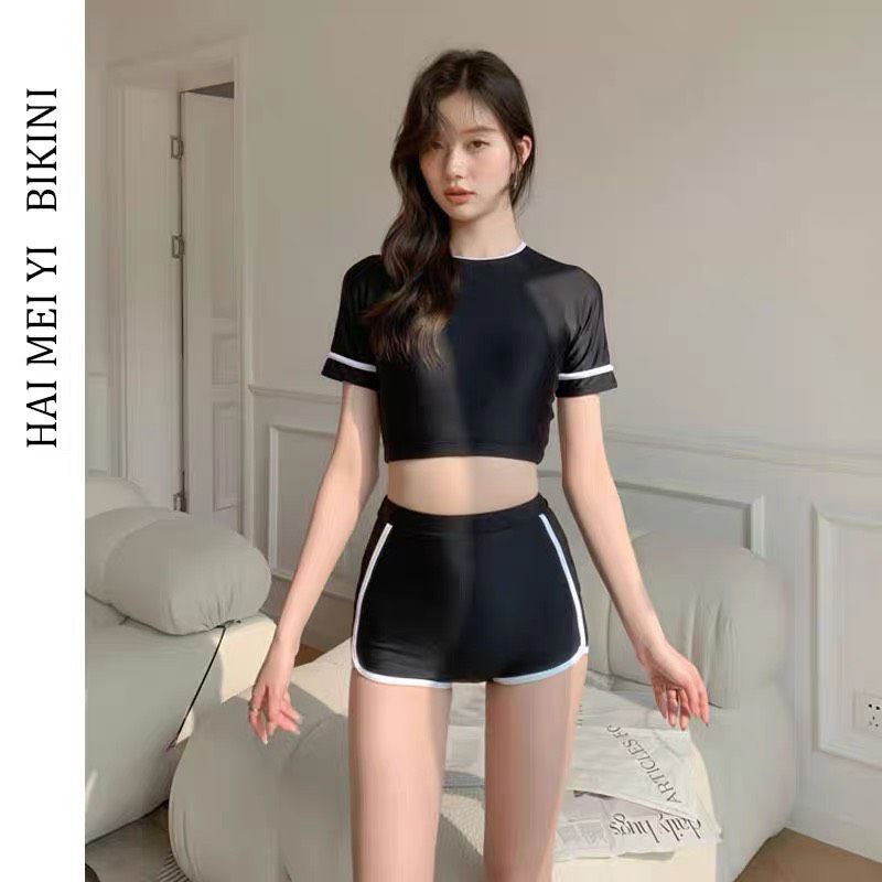 Áo tắm 2 mảnh tay cộc quần đùi 1 sọc trắng