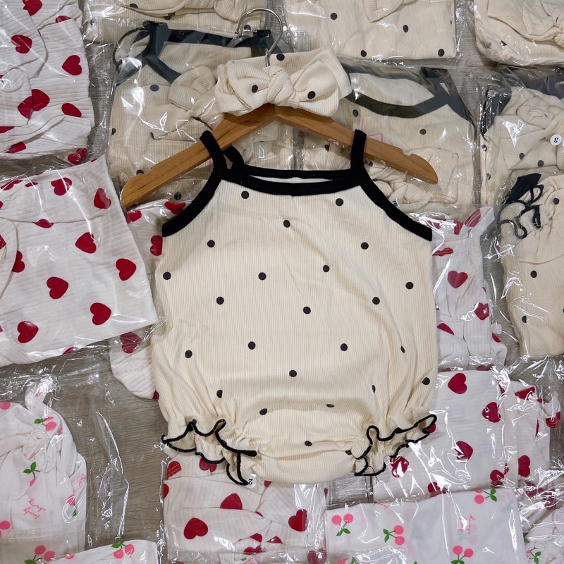 Bodysuit 2 dây xinh cho bé gái