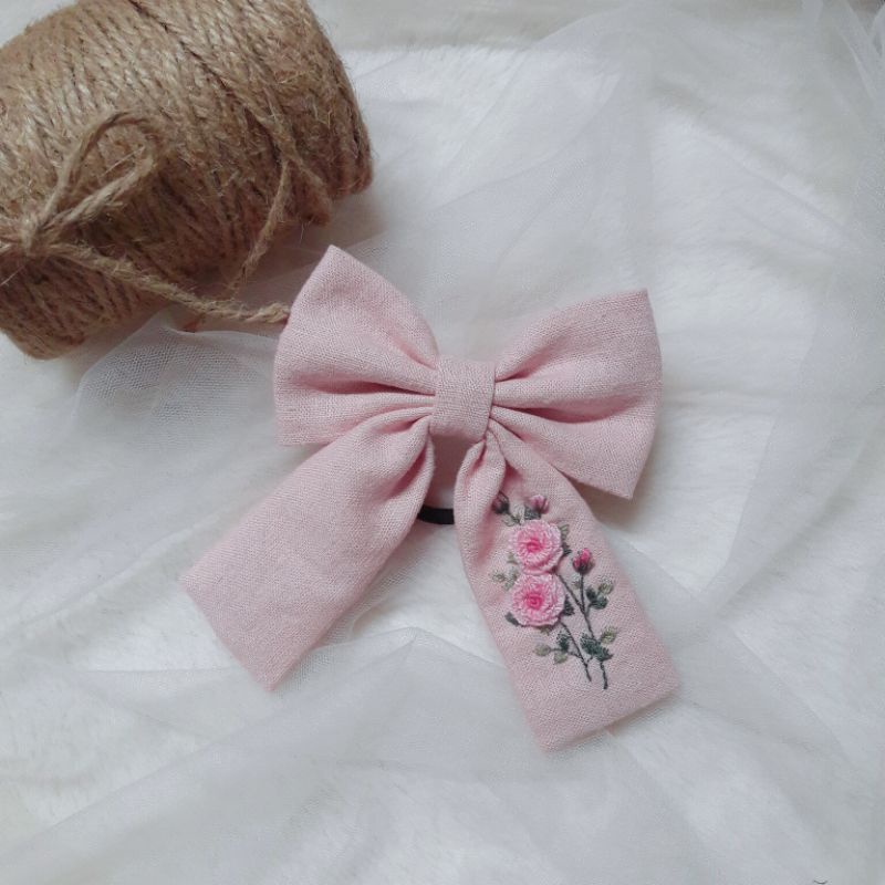 Nơ cột tóc thêu tay handmade