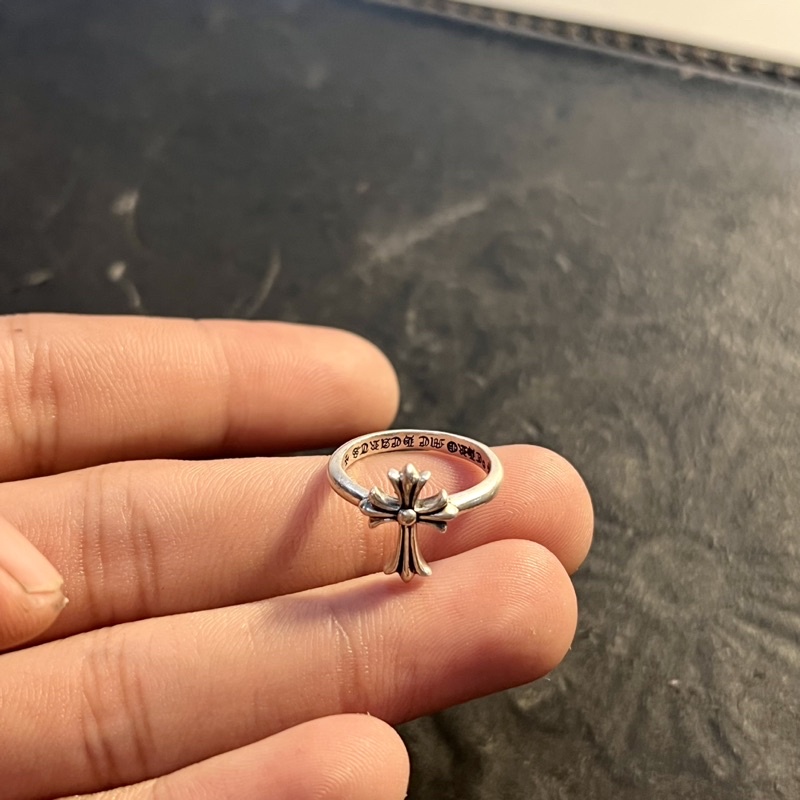 Nhẫn Chromehearts cross