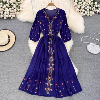 [váy vintage dáng dài] Đầm Tay Phồng Thêu Họa Tiết Thổ Cẩm Phong Cách bohemian Thời Trang Đi Biển Cho Nữ