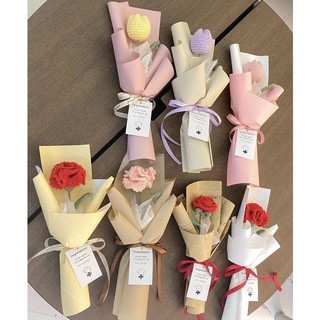 Hoa mào gà và hoa tulip